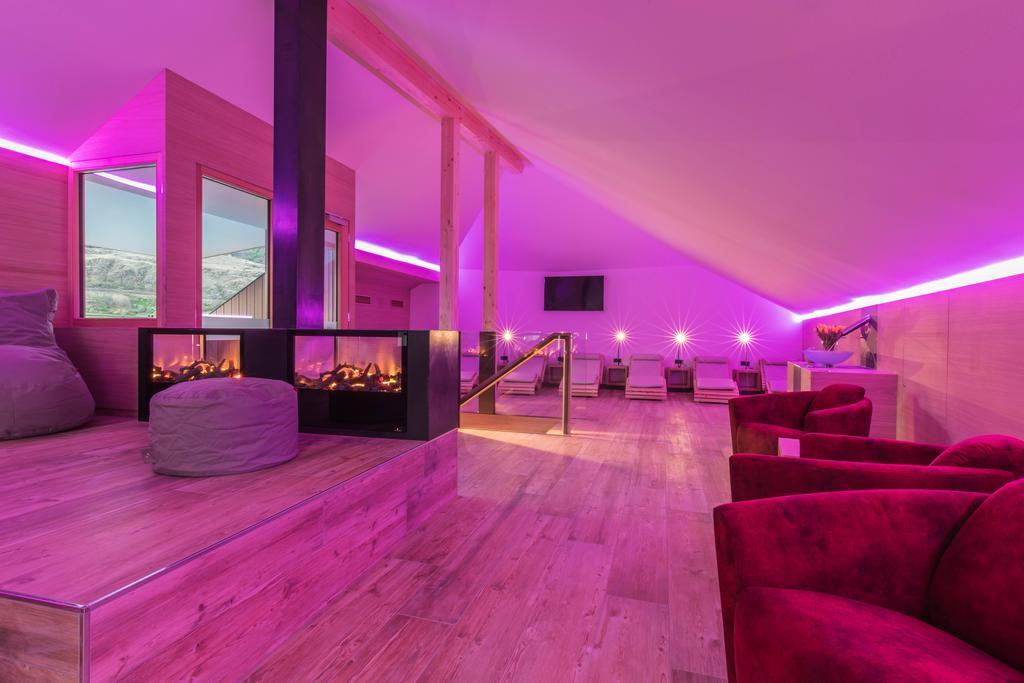 Hotel Gasthof Gruener Baum Глоренца Екстериор снимка