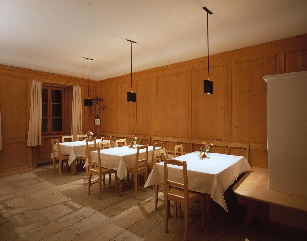 Hotel Gasthof Gruener Baum Глоренца Екстериор снимка