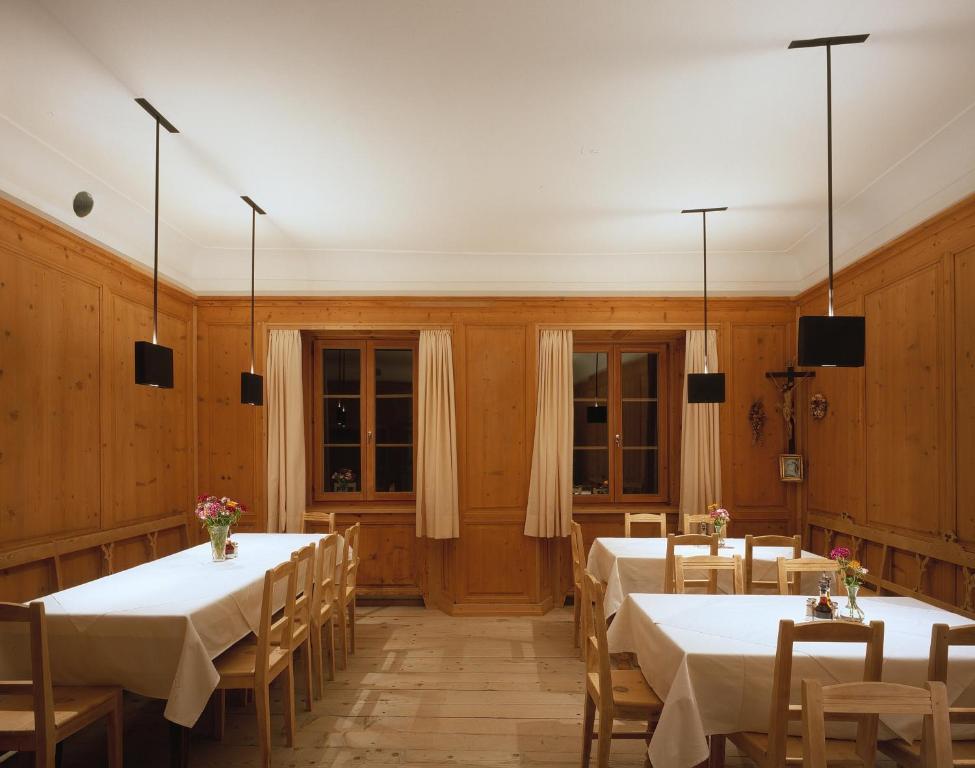 Hotel Gasthof Gruener Baum Глоренца Екстериор снимка