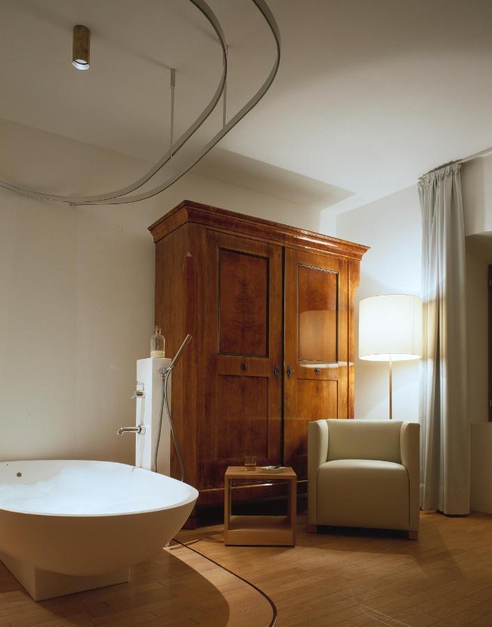 Hotel Gasthof Gruener Baum Глоренца Екстериор снимка