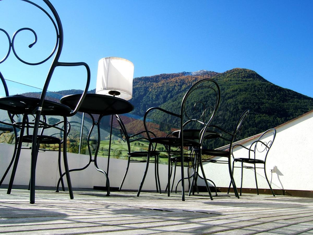Hotel Gasthof Gruener Baum Глоренца Екстериор снимка